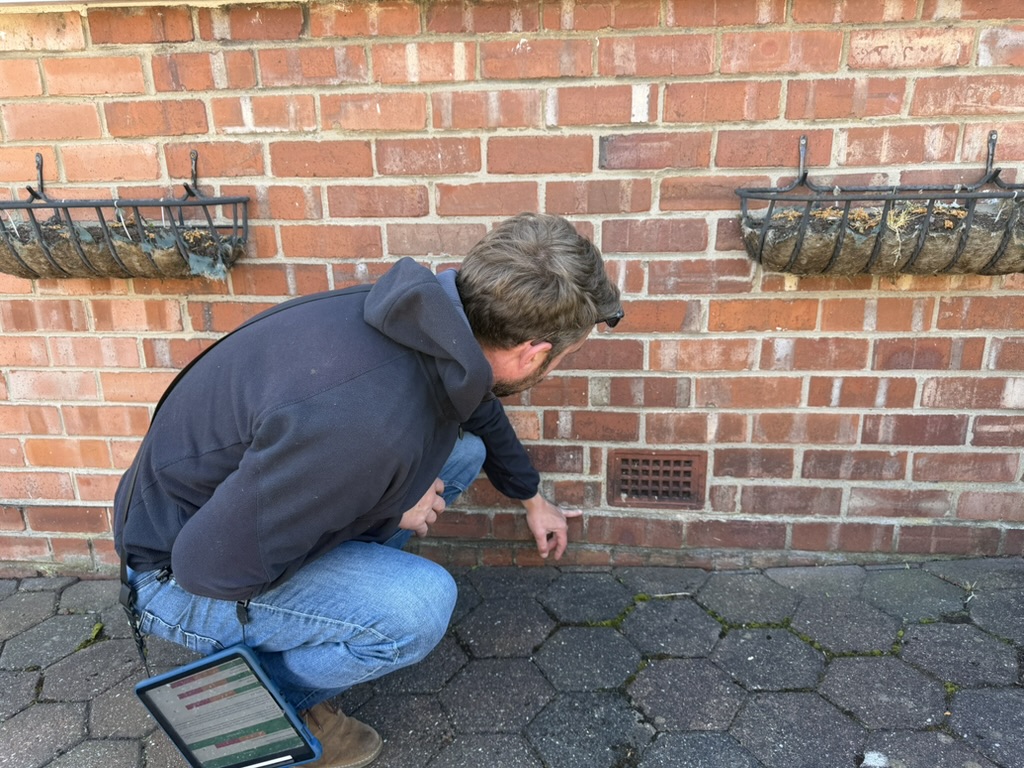 Air vent and brickwork inspection